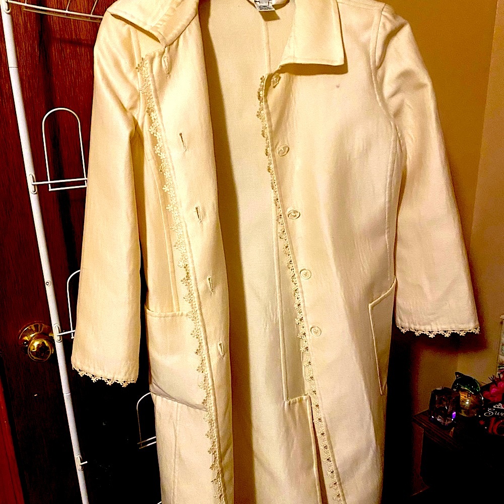 COPY - LIMITED EDITION AUTHENTIC OSCAR DE LA RENTA COAT SIZE US 4 ACCEPTING ALL…